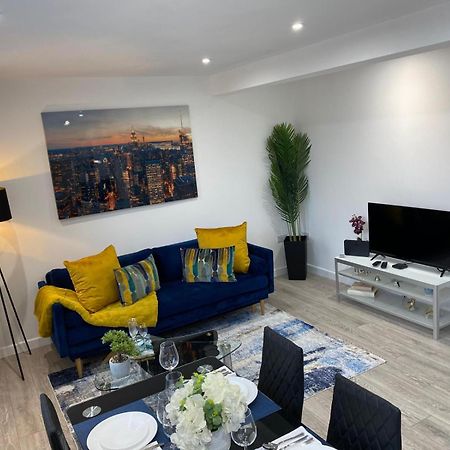 Stylish Apartment In Watford Watford  Dış mekan fotoğraf