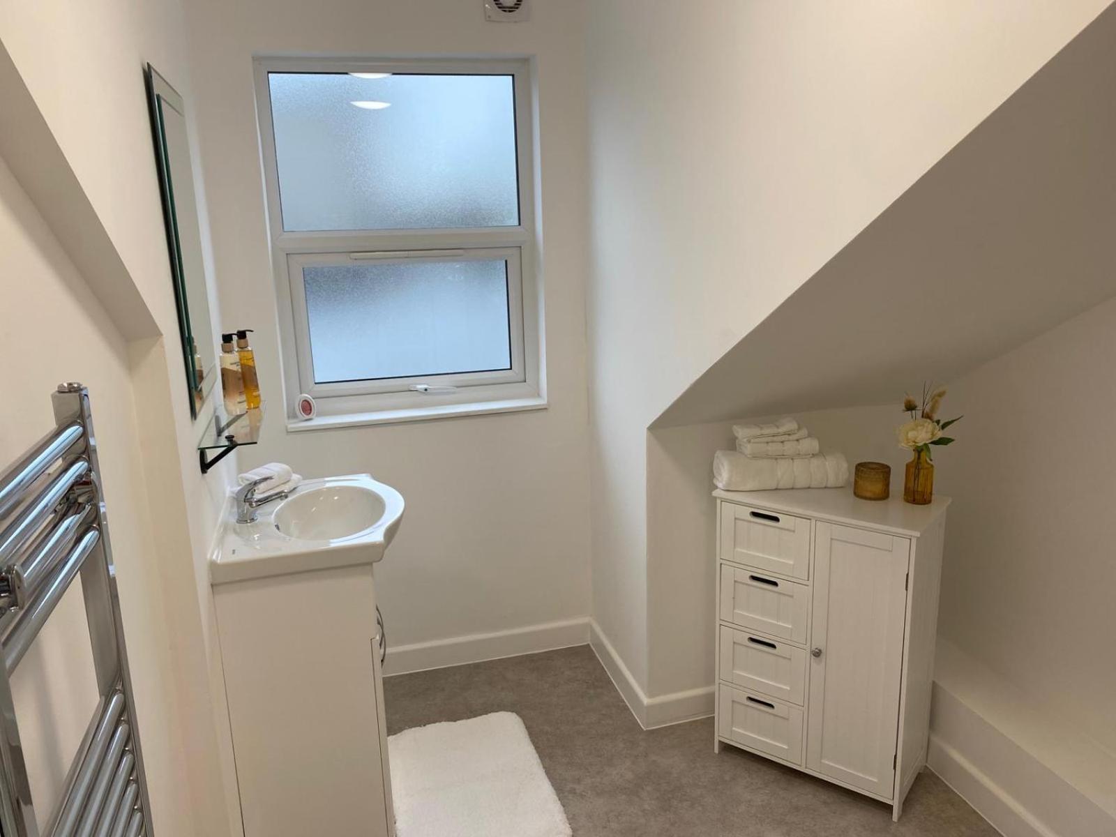 Stylish Apartment In Watford Watford  Dış mekan fotoğraf